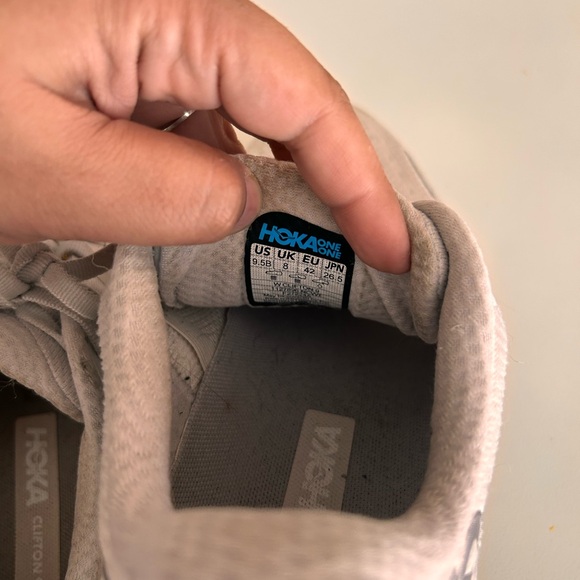 Hoka Women's White Running Shoes 9.5 - Picture 7 of 7